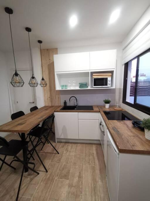 Apartamento Con Vistas Al Mar En El Centro De קורלחו מראה חיצוני תמונה