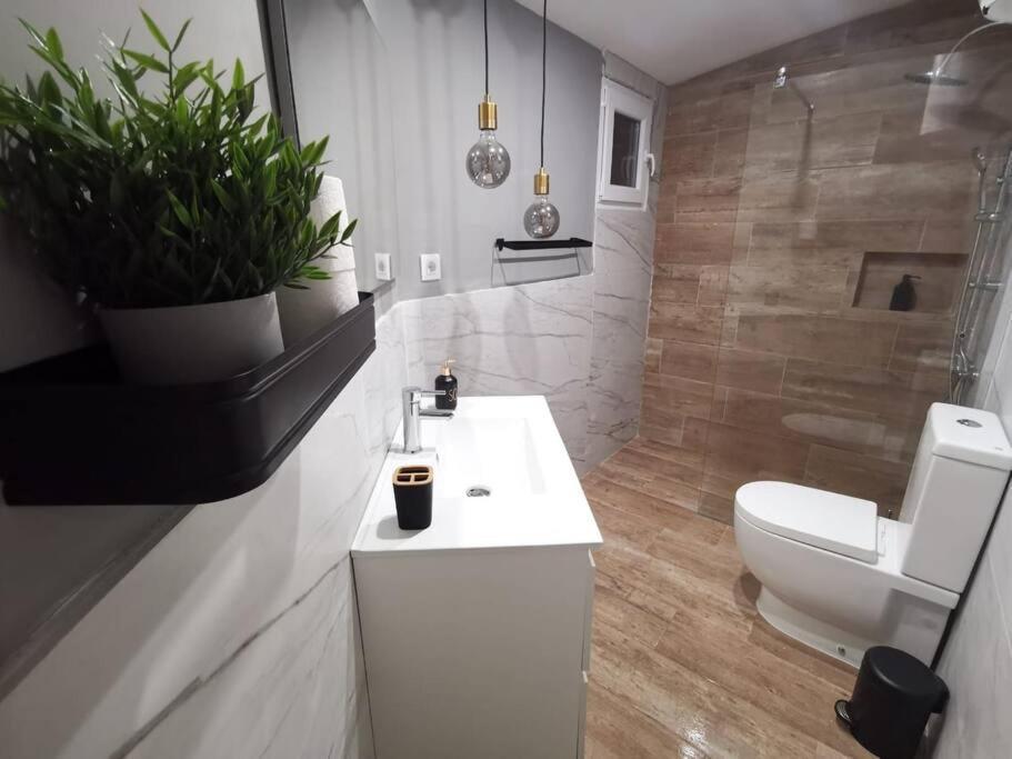 Apartamento Con Vistas Al Mar En El Centro De קורלחו מראה חיצוני תמונה